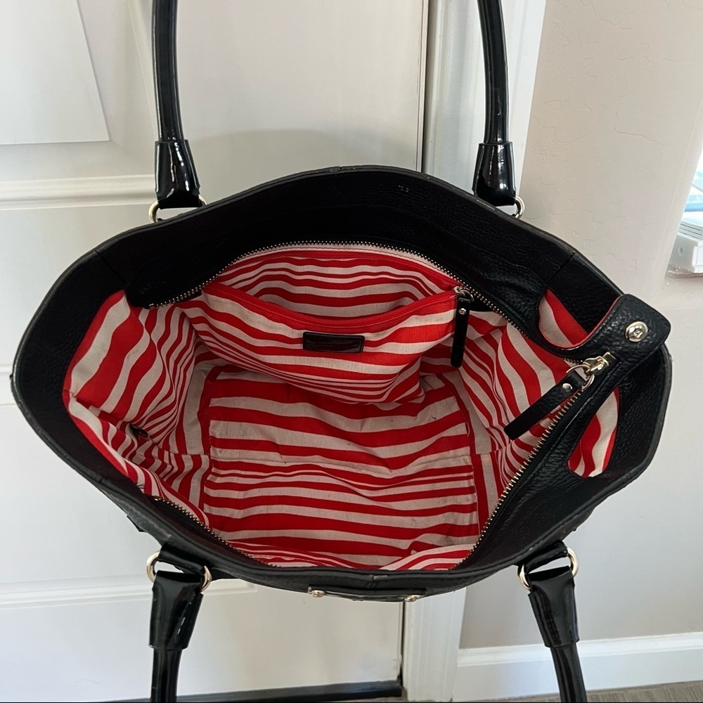 Kate Spade New York Pebbled Leather w/ patent leather Handles Satchel/Handbag - Picture 11 of 14